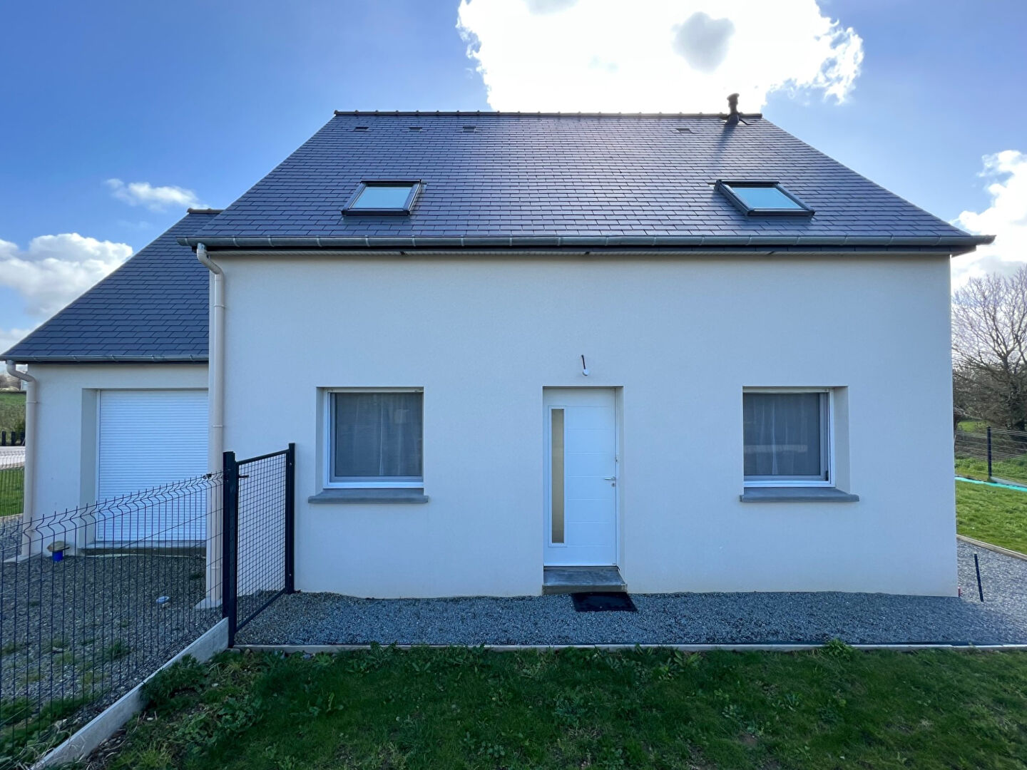 A VENDRE MAISON CREHEN A VENDRE MAISON CREHEN