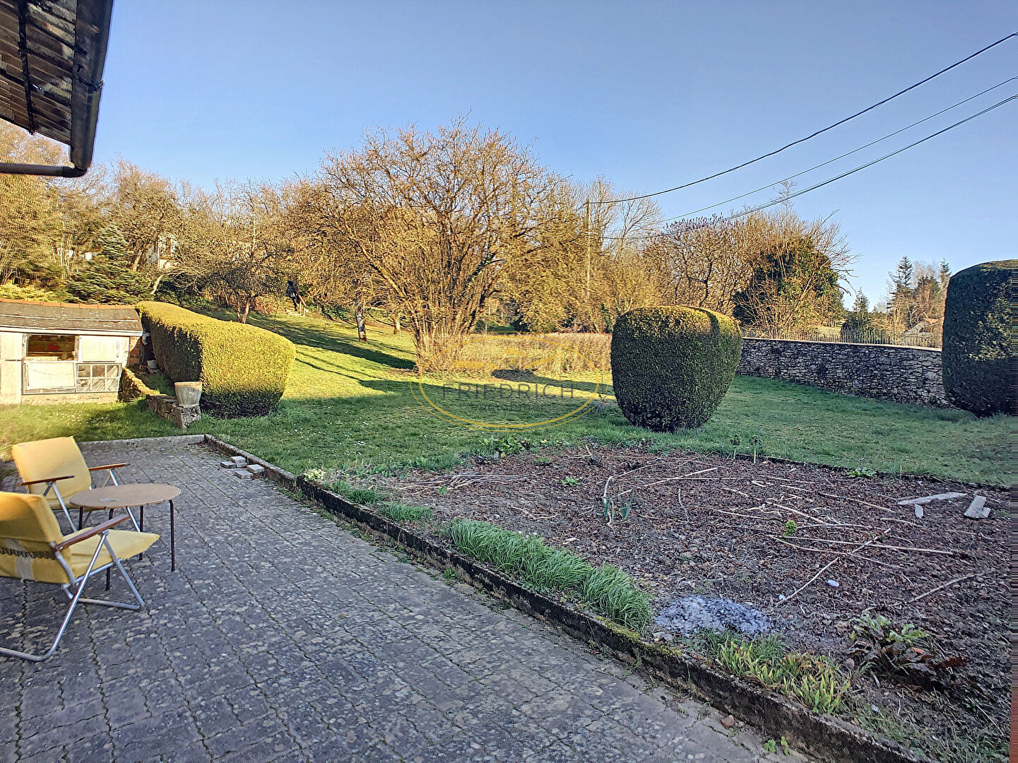 TRÈS BELLE MAISON DE VILLAGE A CONFORTER