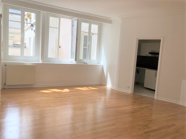 Duplex 2/3 pièces 69 m2 Paris 10ième Duplex 2/3 pièces 69 m2 Paris 10ième