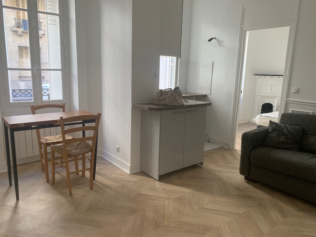 Appartement 2 pièces 30 m2 Paris 20ème Appartement 2 pièces 30 m2 Paris 20ème