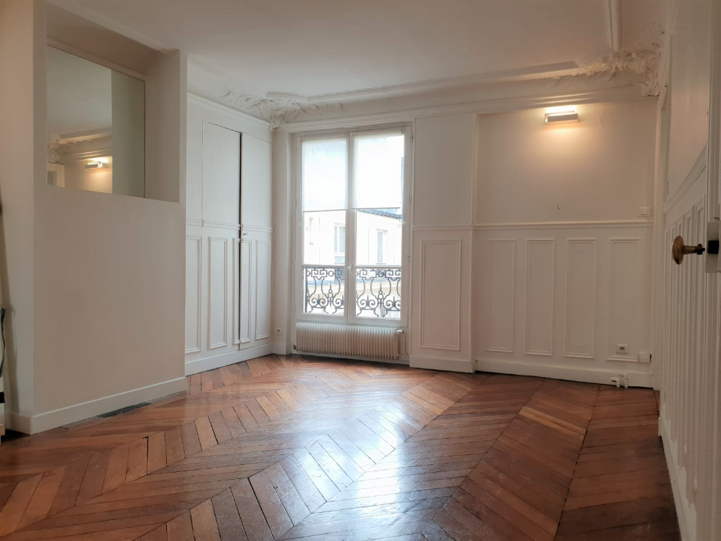 Appartement 4 pièces 76 m2 Paris 10ème Appartement 4 pièces 76 m2 Paris 10ème
