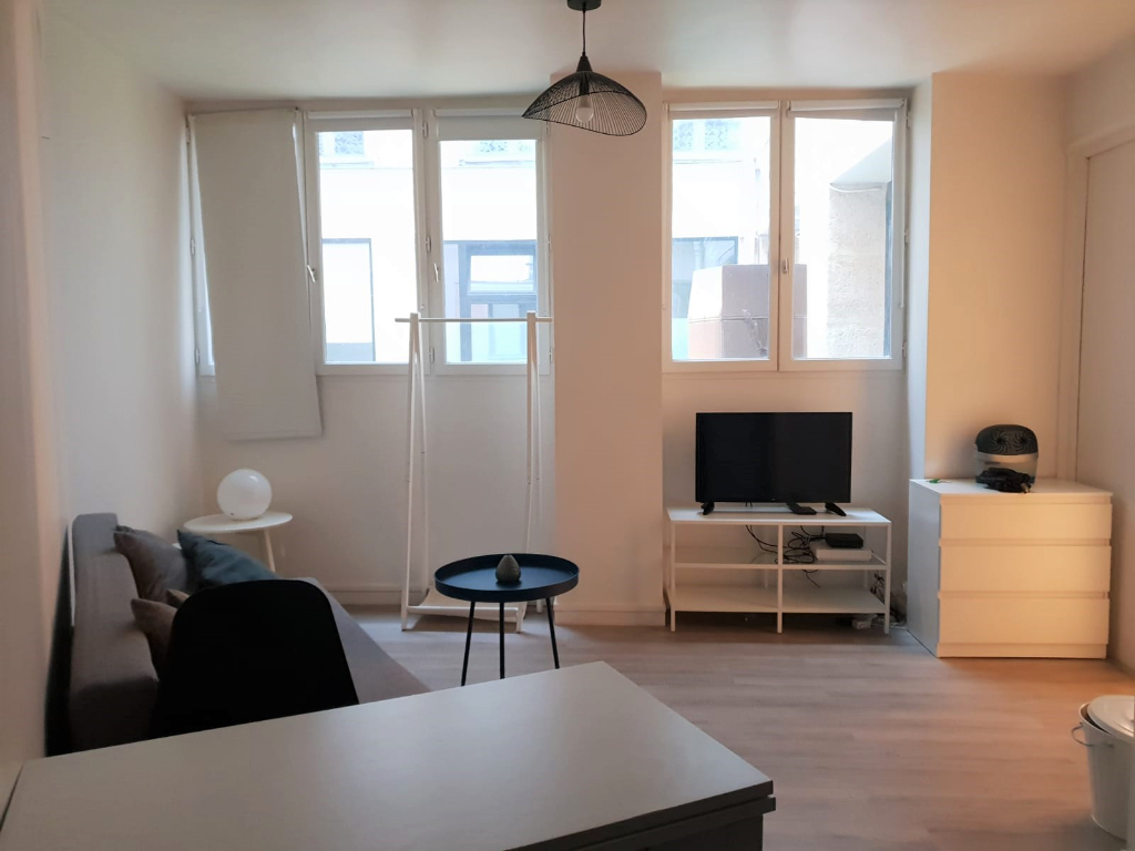 Studio 19m² paris 9ème Studio 19m² paris 9ème