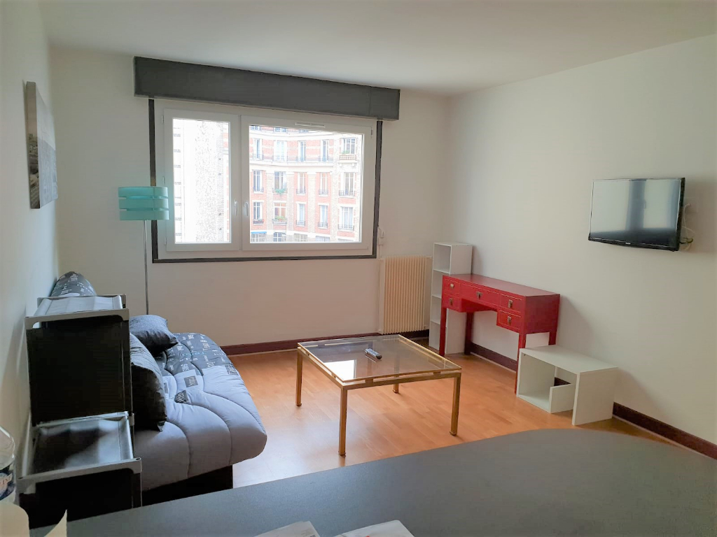 Studio Meublé 27m2 75010 Paris Studio Meublé 27m2 75010 Paris
