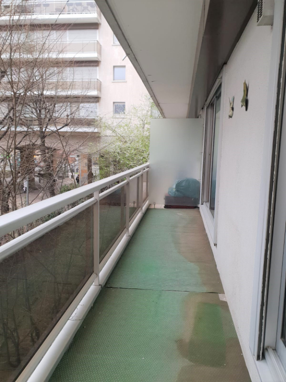 Appartement 4 pièces 92m² + 14m² de balcon paris 13ème Appartement 4 pièces 92m² + 14m² de balcon paris 13ème