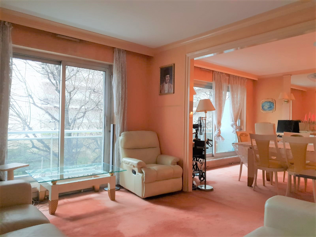 Appartement 4 pièces 92m² + 14m² de balcon paris 13ème Appartement 4 pièces 92m² + 14m² de balcon paris 13ème