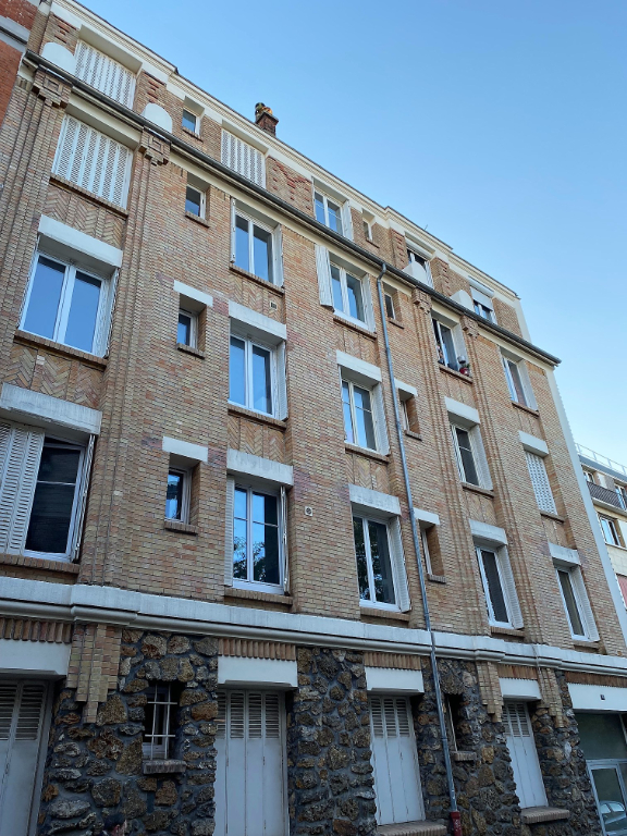 Appartement Les Lilas 2 pièce(s) 40 m2 Appartement Les Lilas 2 pièce(s) 40 m2