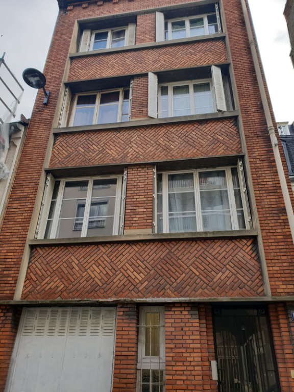 Studio + souplex de 27.50 m2 paris 20ème Studio + souplex de 27.50 m2 paris 20ème